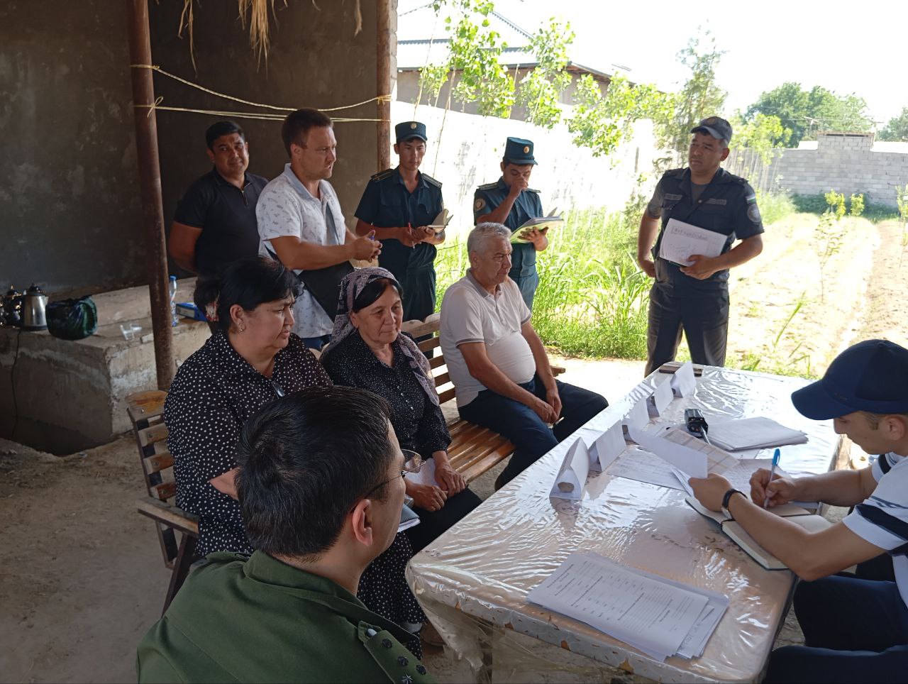 Field study in Piskent and Boka districts - Community gathering